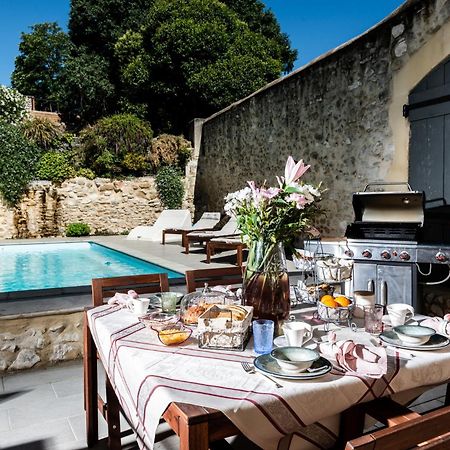 La Maison De Livia, Gite, Chambres Et Table D'Hotes Sauzet (Gard) Exteriér fotografie