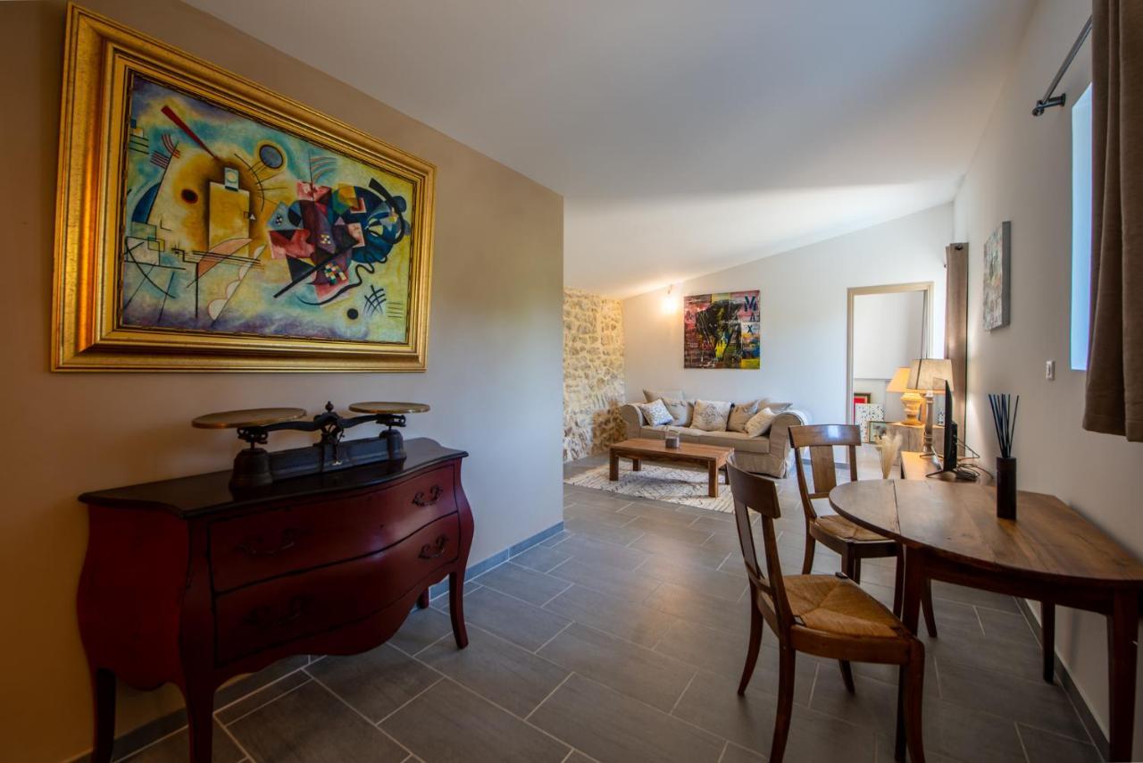 La Maison De Livia, Gite, Chambres Et Table D'Hotes Sauzet (Gard) Exteriér fotografie