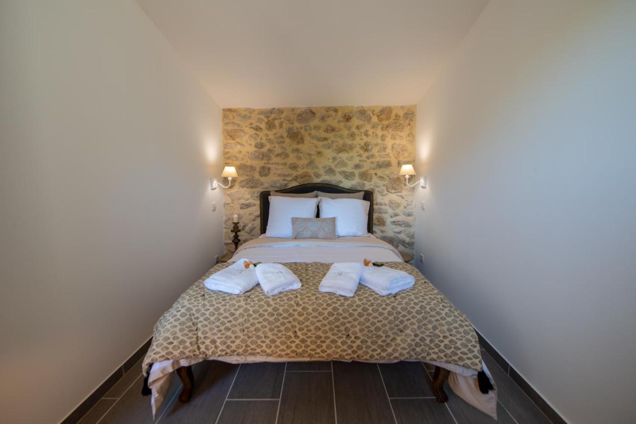 La Maison De Livia, Gite, Chambres Et Table D'Hotes, Entre Uzes Et Nimes Sauzet  Exteriér fotografie