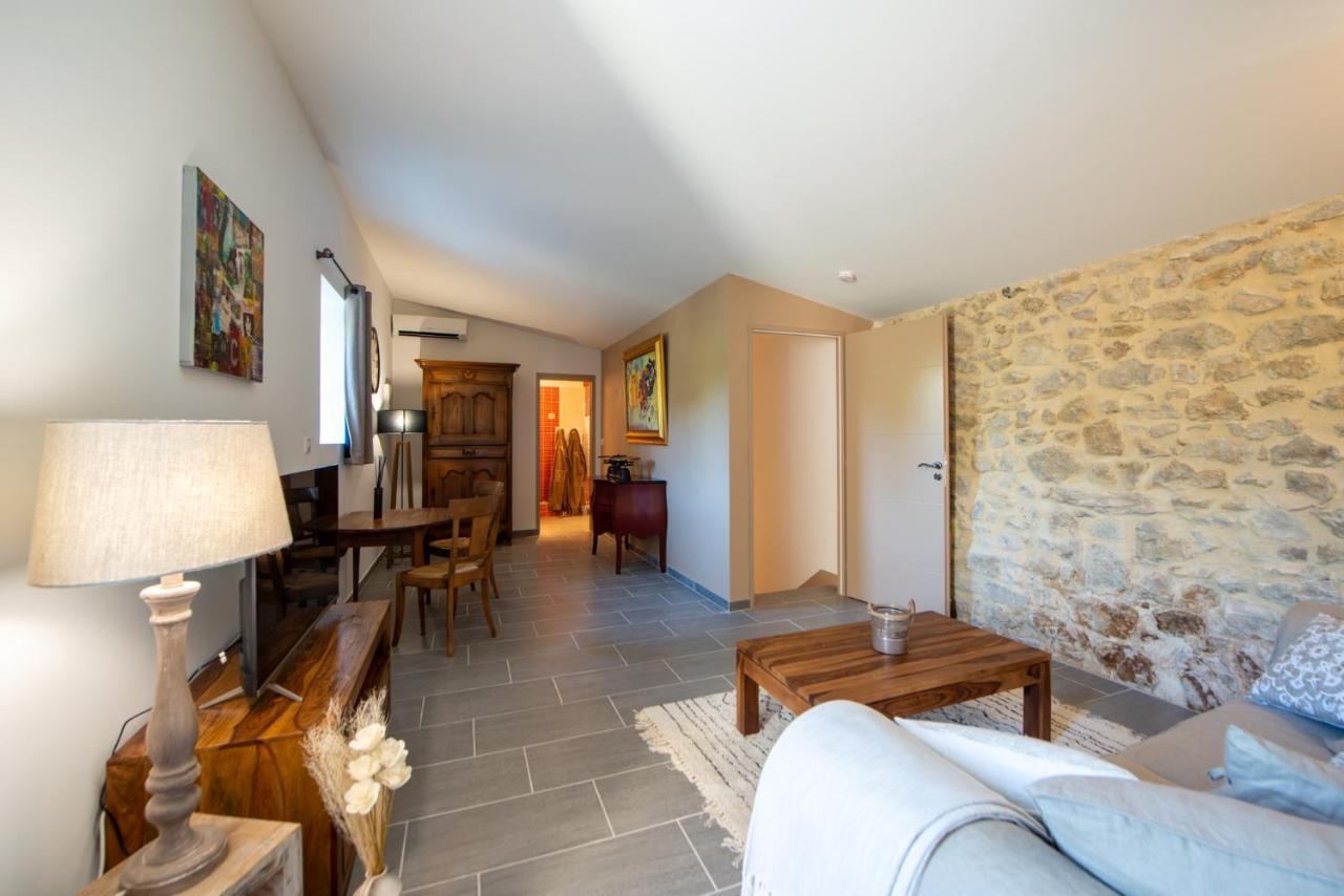 La Maison De Livia, Gite, Chambres Et Table D'Hotes Sauzet (Gard) Exteriér fotografie
