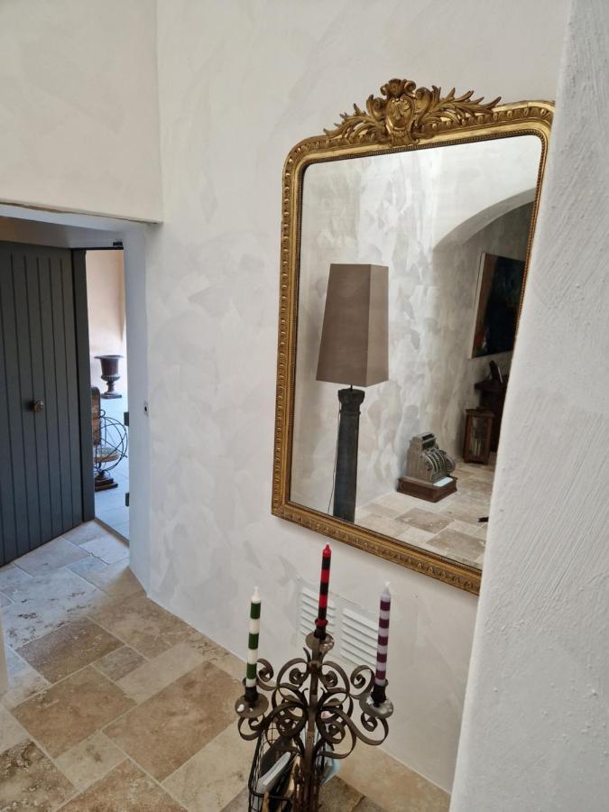 La Maison De Livia, Gite, Chambres Et Table D'Hotes Sauzet (Gard) Exteriér fotografie