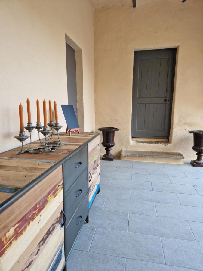 La Maison De Livia, Gite, Chambres Et Table D'Hotes Sauzet (Gard) Exteriér fotografie