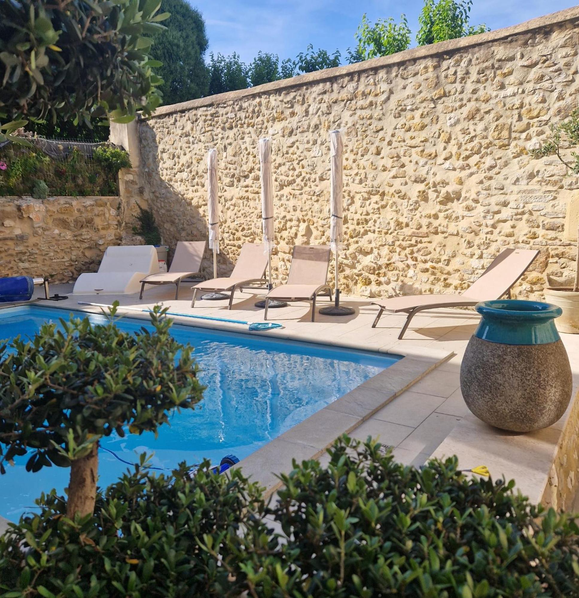 La Maison De Livia, Gite, Chambres Et Table D'Hotes, Entre Uzes Et Nimes Sauzet  Exteriér fotografie